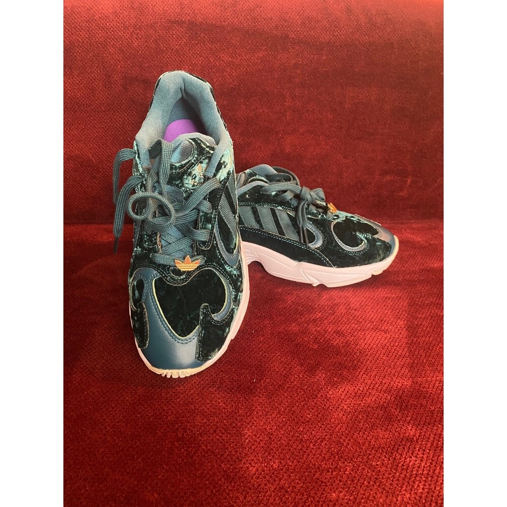 Adidas Yung Velvet Sneaker Hi Res Aqua Mens sz 8